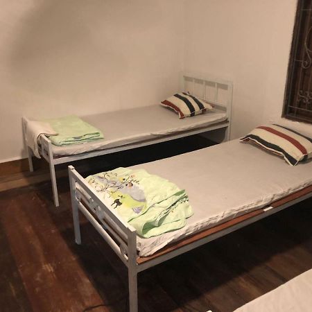 Vernice Backpacker Hostel Vientiane Exteriör bild