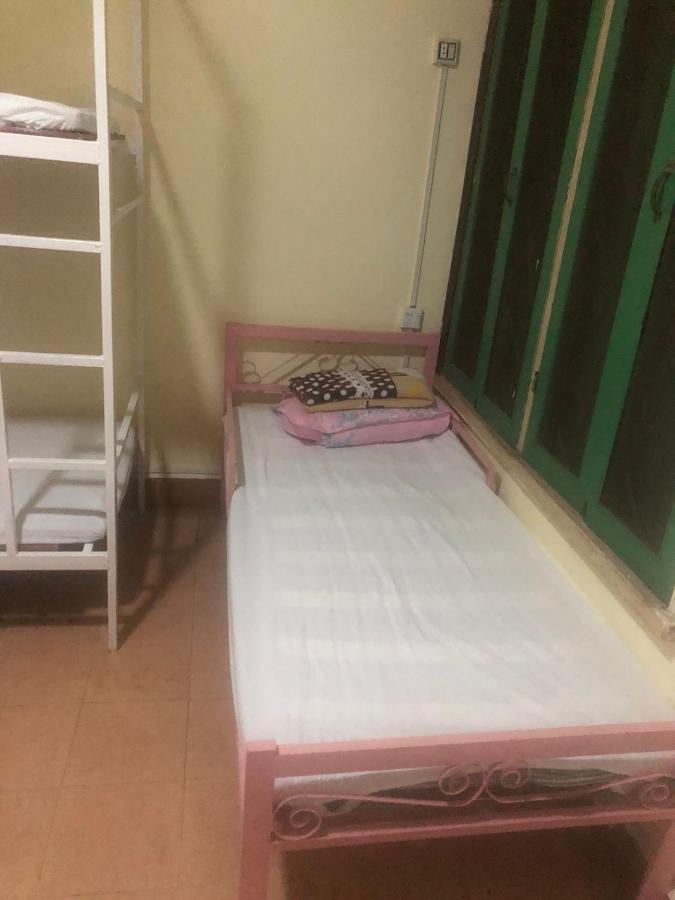 Vernice Backpacker Hostel Vientiane Exteriör bild
