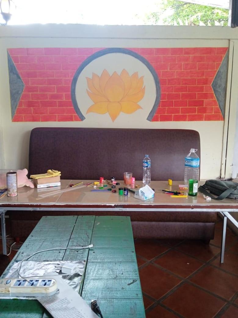 Vernice Backpacker Hostel Vientiane Exteriör bild